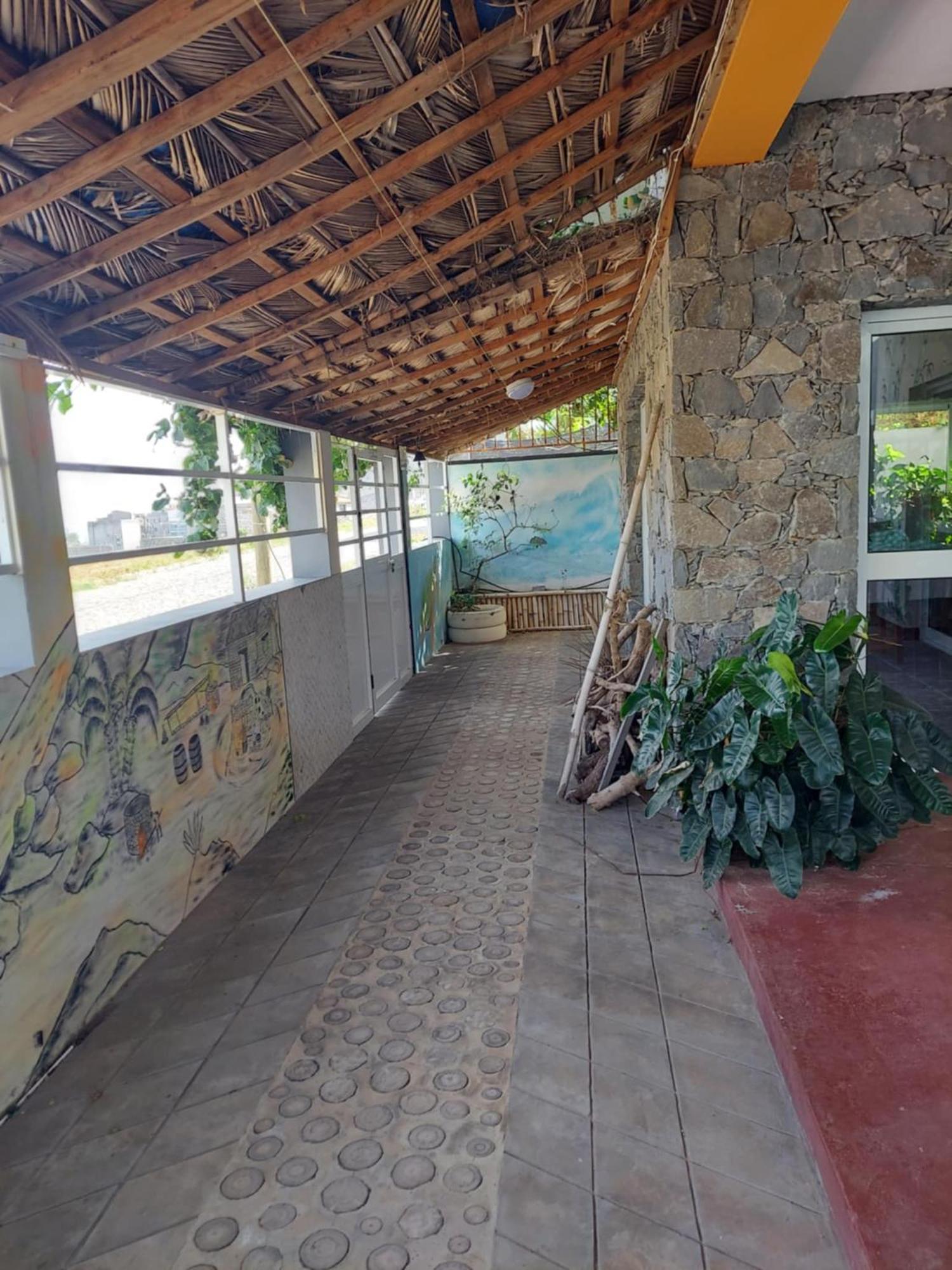 Hotel Chez Jumpy Ponta Do Sol Exterior foto